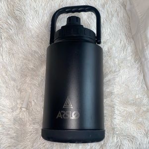 1 gallon ARSLO stainless steel water bottle
